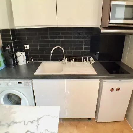 Niceaparts Apartment *